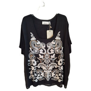 La Bellum Hillary Scott  Sequin Top Woman's Size 3X Black White Short Sleeve